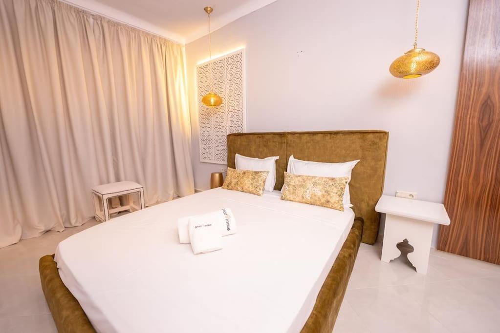 Tradition Meets Modern: 2Br Flat In Rabat Hassan エクステリア 写真