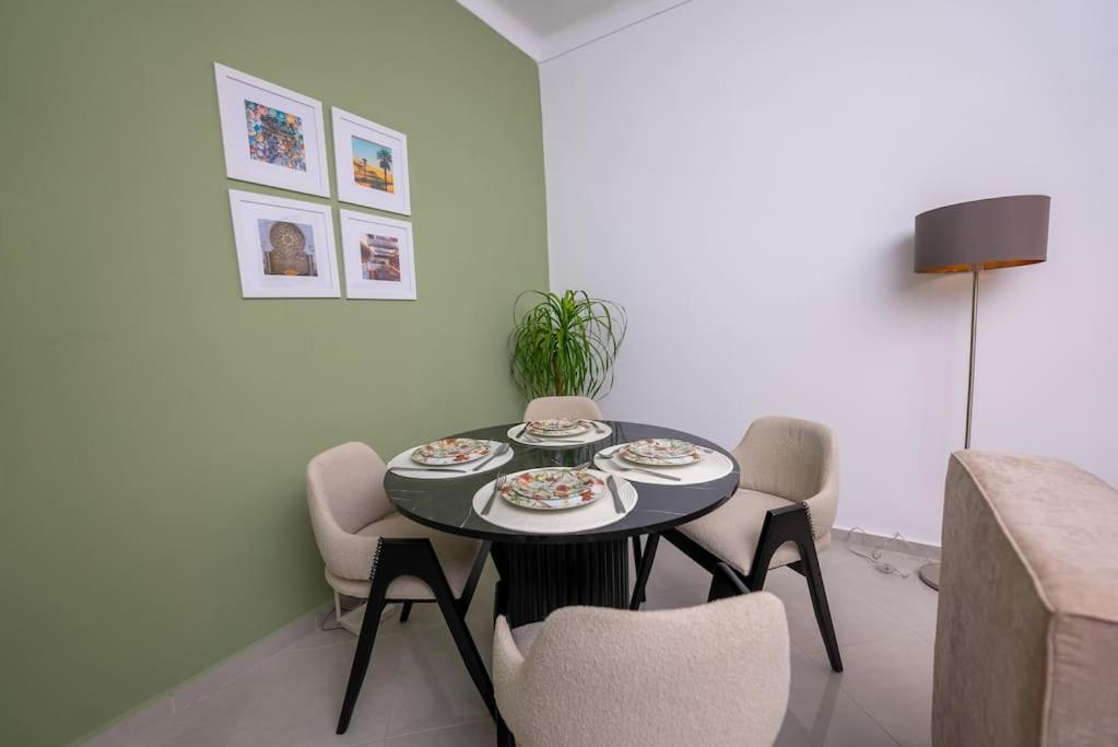 Tradition Meets Modern: 2Br Flat In Rabat Hassan エクステリア 写真