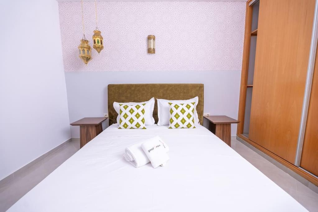 Tradition Meets Modern: 2Br Flat In Rabat Hassan エクステリア 写真